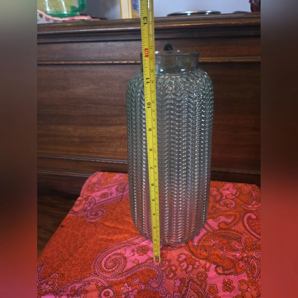 Elegant Glass Vase - Blue